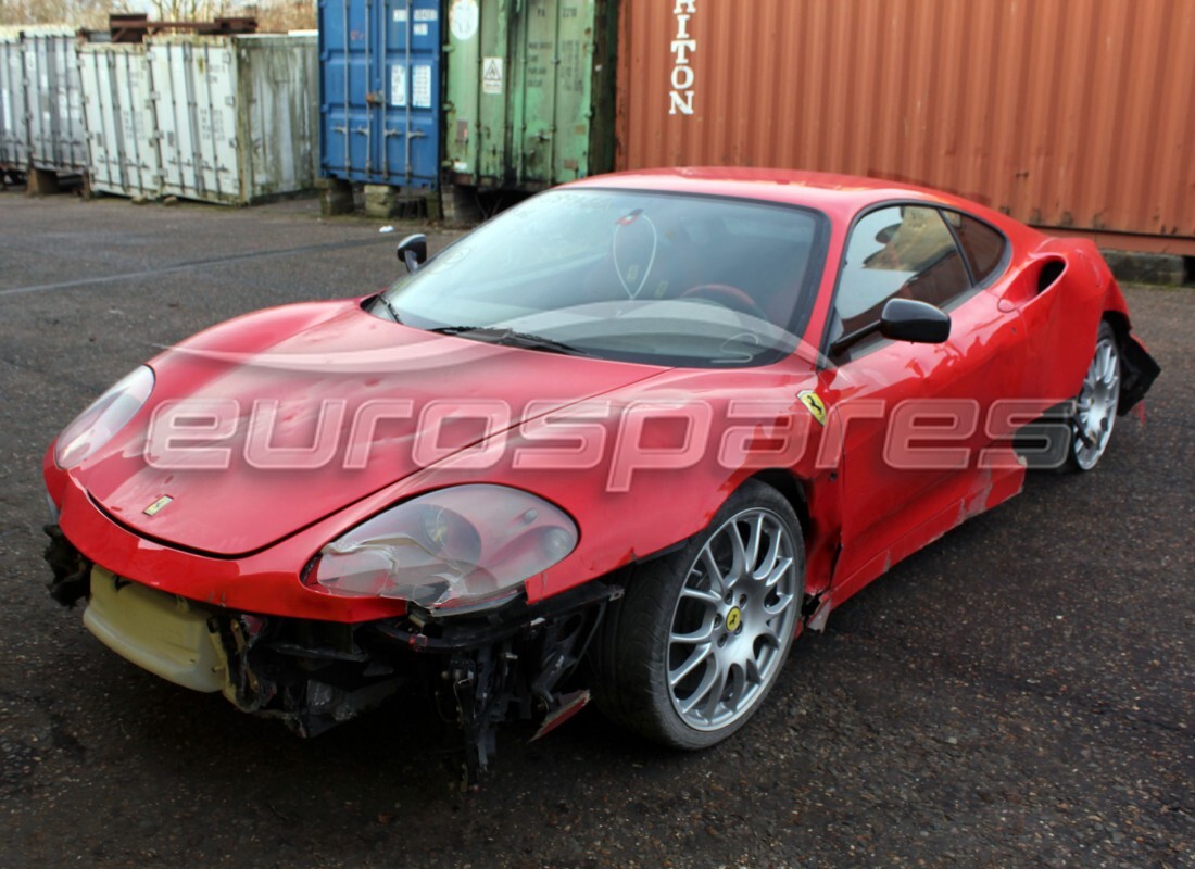 Ferrari 360 Challenge Stradale preparándose para ser desmontado en piezas en Eurospares