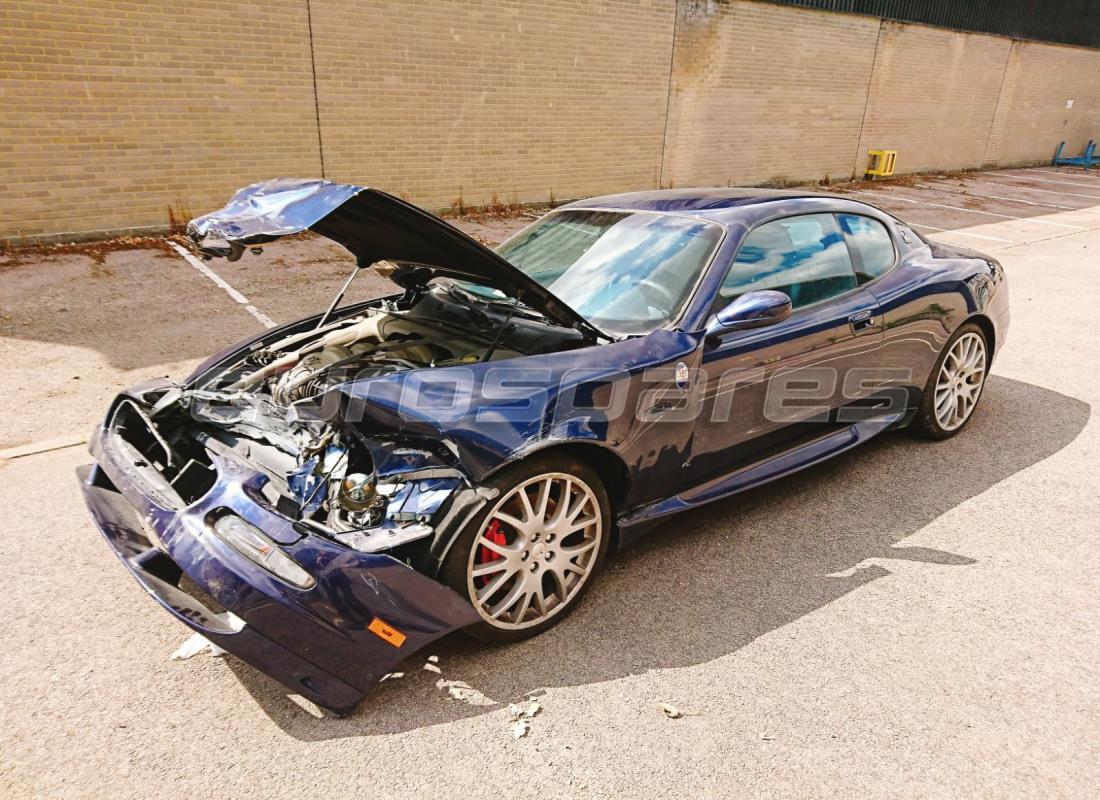 Maserati 4200 Gransport (2005) preparándose para ser desmontado en Eurospares