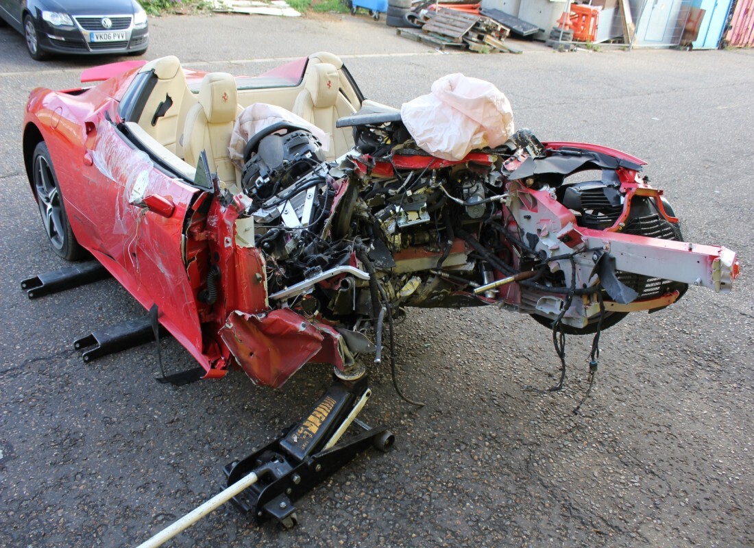Ferrari 458 Spider (Europa) con 869 Millas, preparándose para romper #3