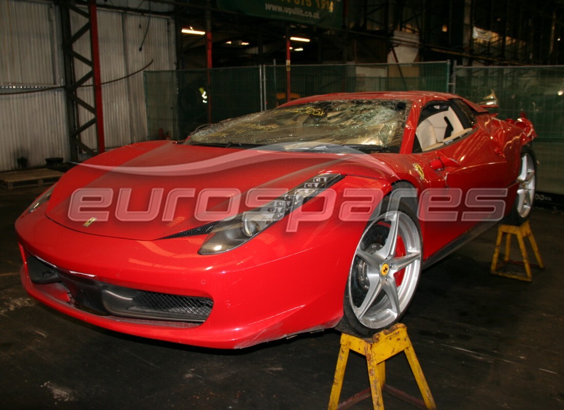 Ferrari 458 Spider (Europa) preparándose para ser desmontado en Eurospares