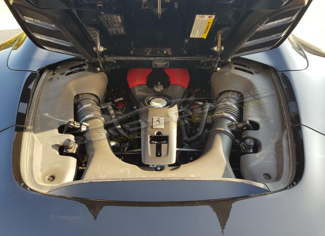 Ferrari 488 Spider (RHD) con 4,045 Miles, preparándose para romper #11