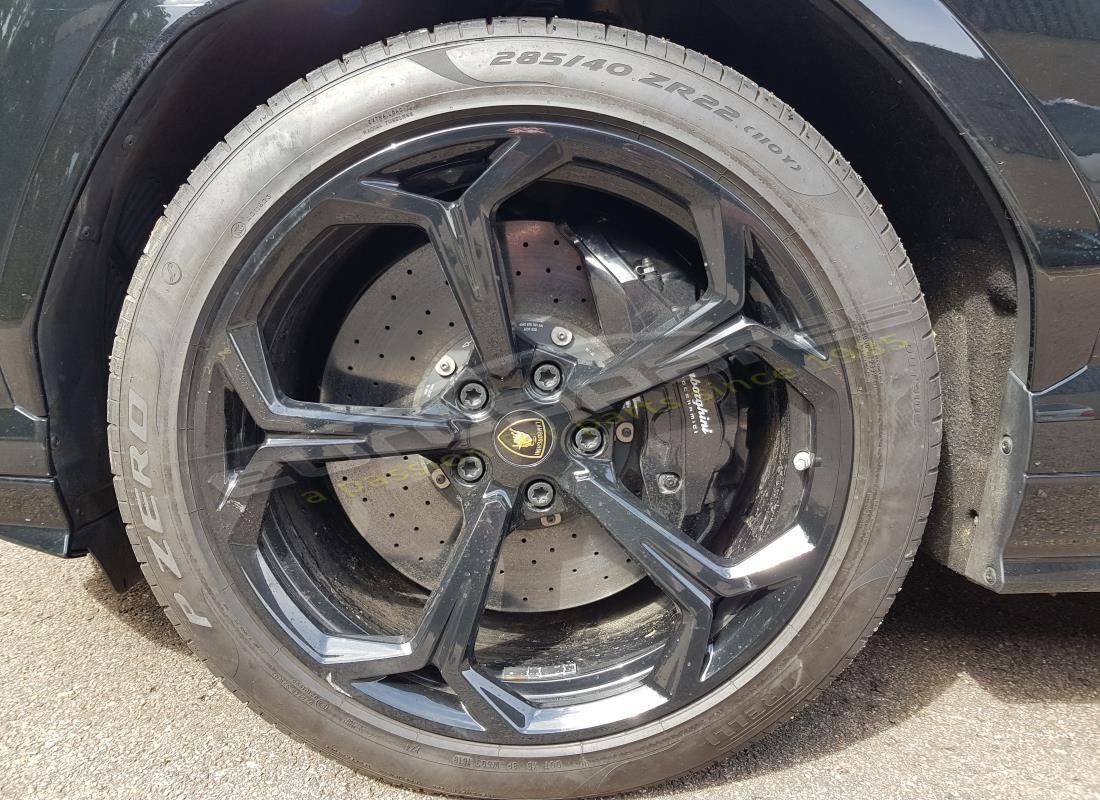 Lamborghini Urus (2019) con 7805 Miles, preparándose para romper #9