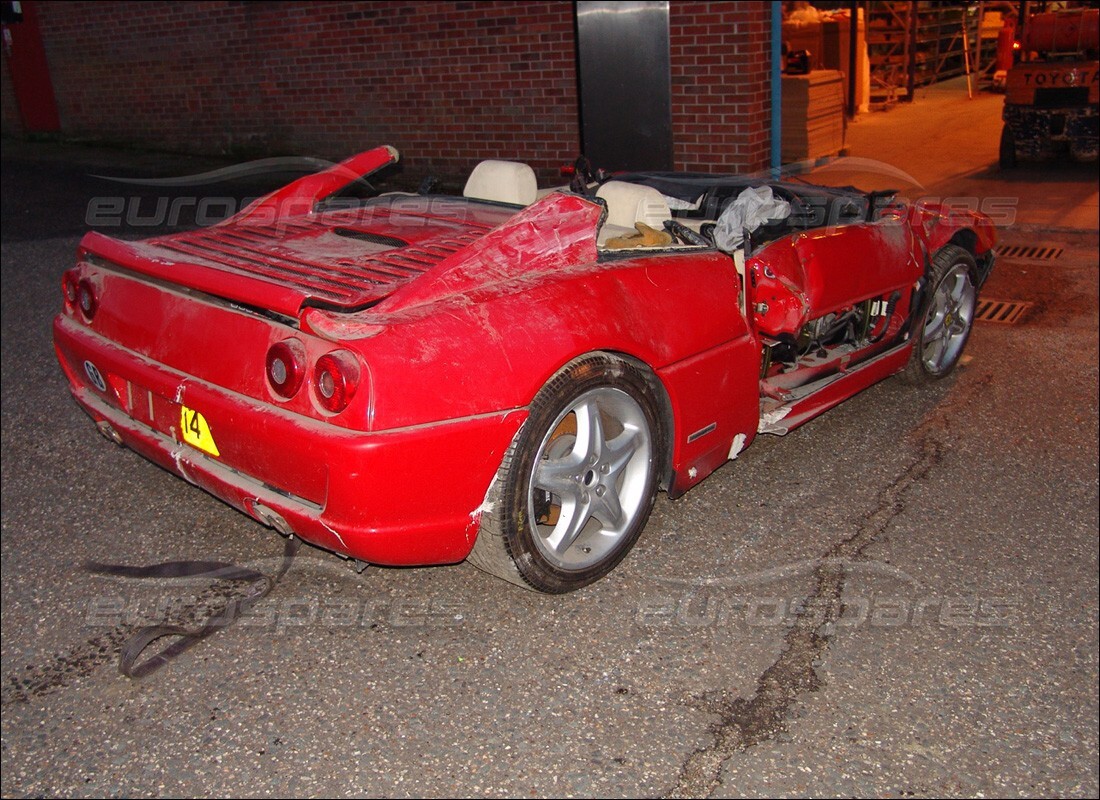 Ferrari 355 (5.2 Motronic) con 5,517 Miles, preparándose para romper #6