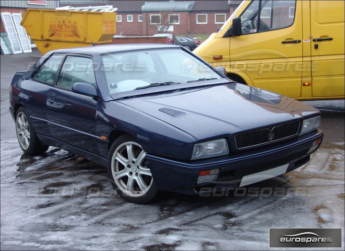 Maserati Ghibli 2.8 GT (Variante) preparándose para ser desmontado en Eurospares