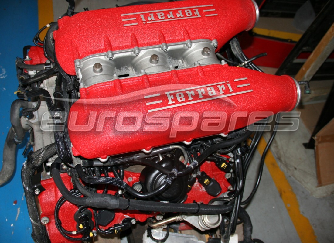 MOTOR Ferrari 458 USADO. NÚMERO DE PARTE 284066 (1)
