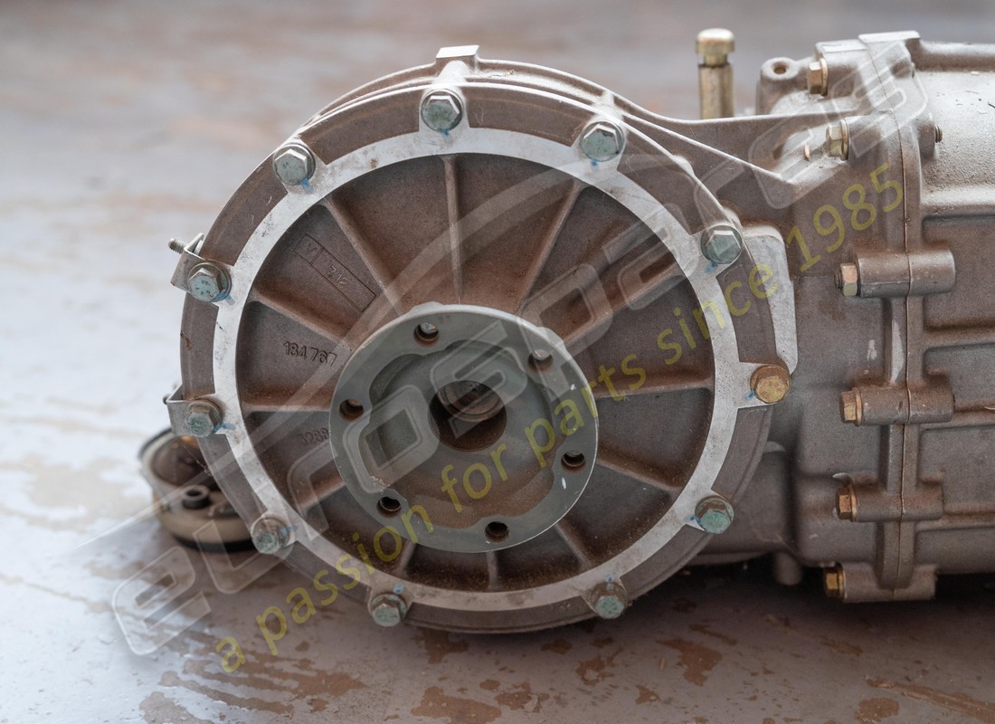 NUEVA (OTRA) MASERATI CAJA DE CAMBIOS COMPLETA. NÚMERO DE PIEZA 184451 (2) nueva (otra) maserati caja de cambios completa. número de pieza 184451 (2)