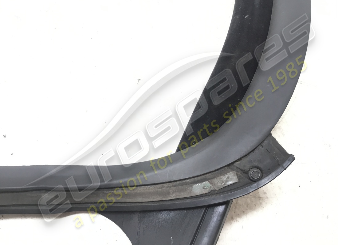 usado maserati guía de vidrio de puerta trasera izquierda ga. número de pieza 69288300 (4)
