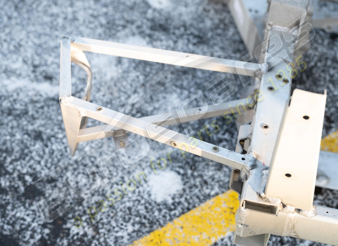 nuevo ferrari marco trasero completo. número de parte 65993500 (5)