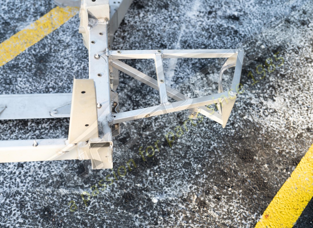 nuevo ferrari marco trasero completo. número de parte 65993500 (3)