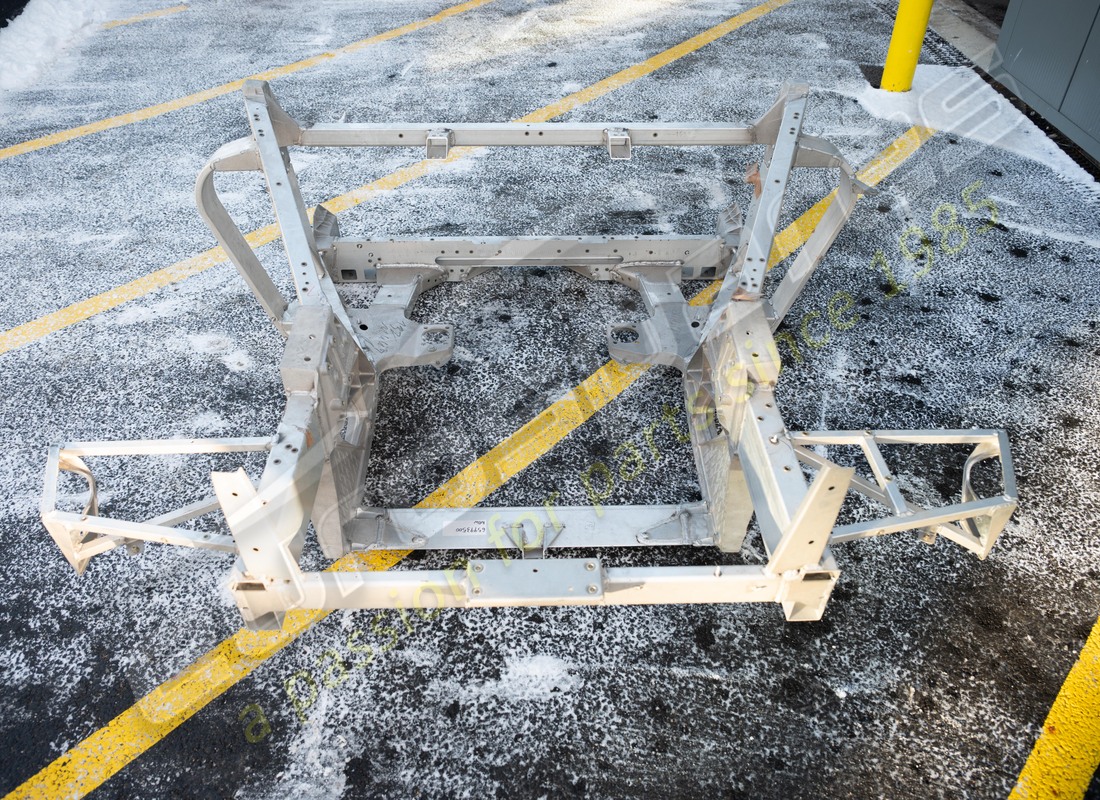 nuevo ferrari marco trasero completo. número de parte 65993500 (1)