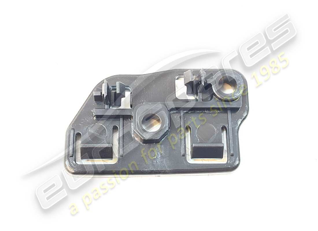 nuevo soporte lateral derecho maserati. número de pieza 670004442 (2)
