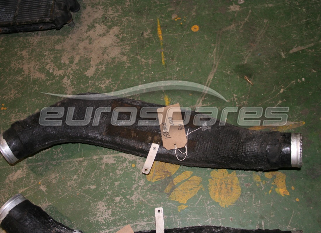 used ferrari rh central duct. part number 155040 (1)