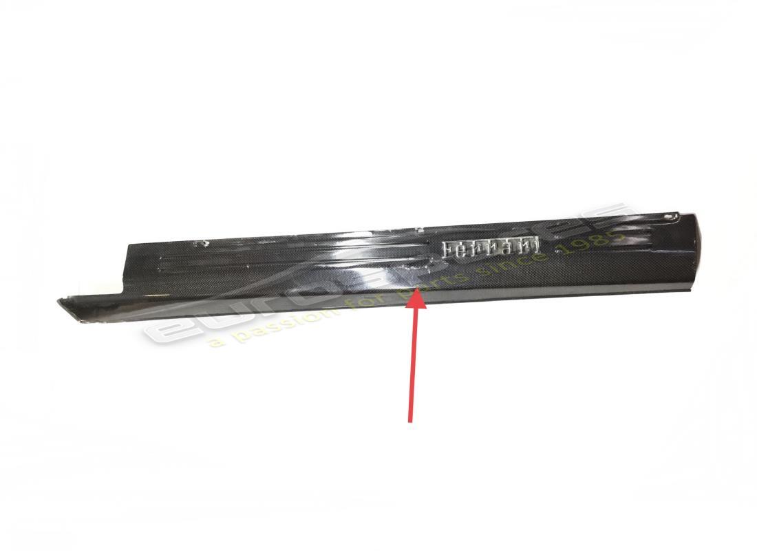 MIEMBRO LATERAL DE CARBONO IZQUIERDO Ferrari USADO. NÚMERO DE PARTE 69364900 (1)