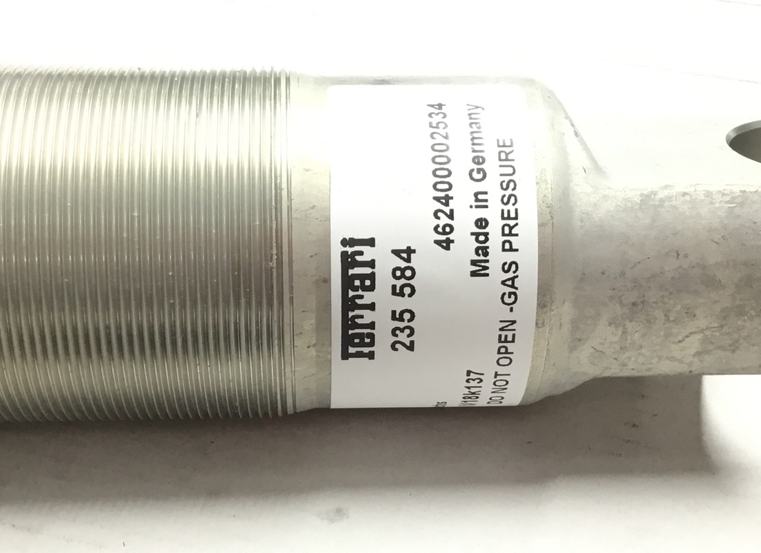 NUEVO AMORTIGUADOR DELANTERO FERRARI. NÚMERO DE PARTE 235584 (3) nuevo amortiguador delantero ferrari. número de parte 235584 (3)