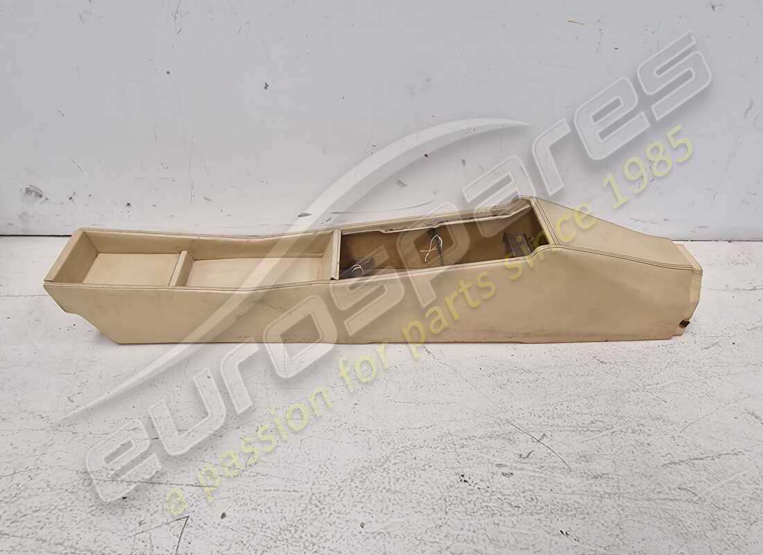 consola tapa túnel tapizada ferrari usada. número de pieza 645000.. (2)