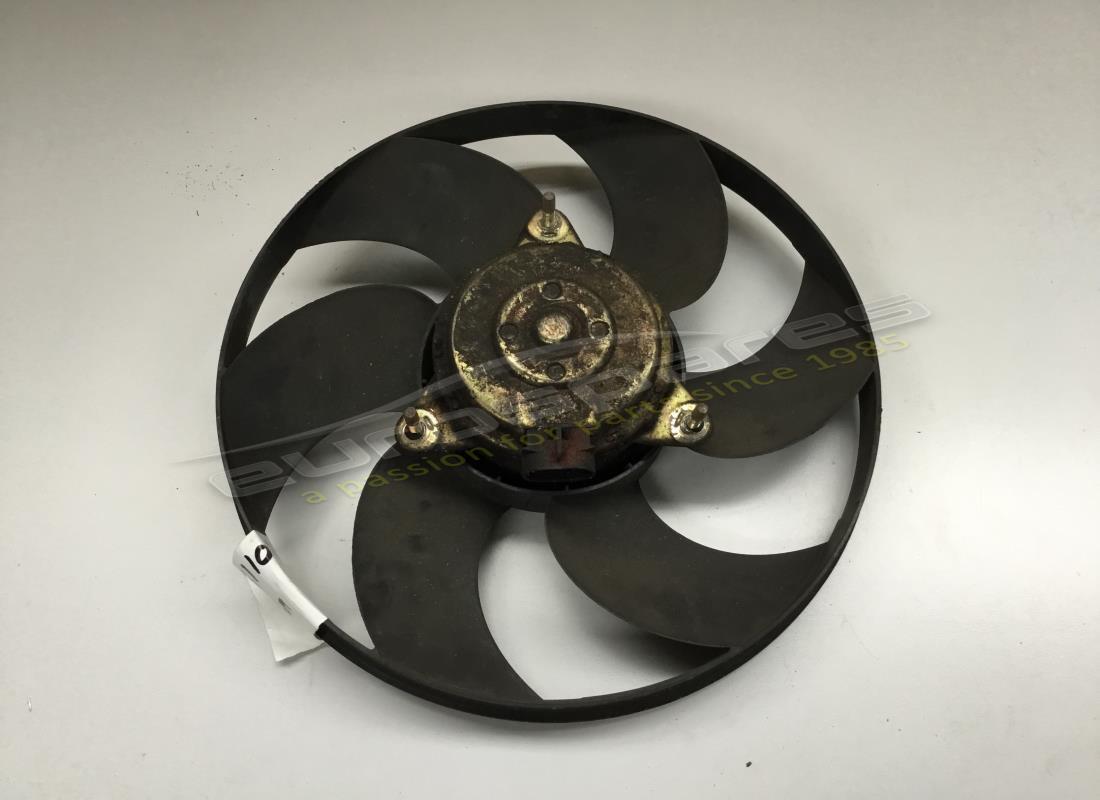 VENTILADOR ELÉCTRICO COMPLETO RH MaseratiUSADO GATE90. NÚMERO DE PARTE 373331102 (1)
