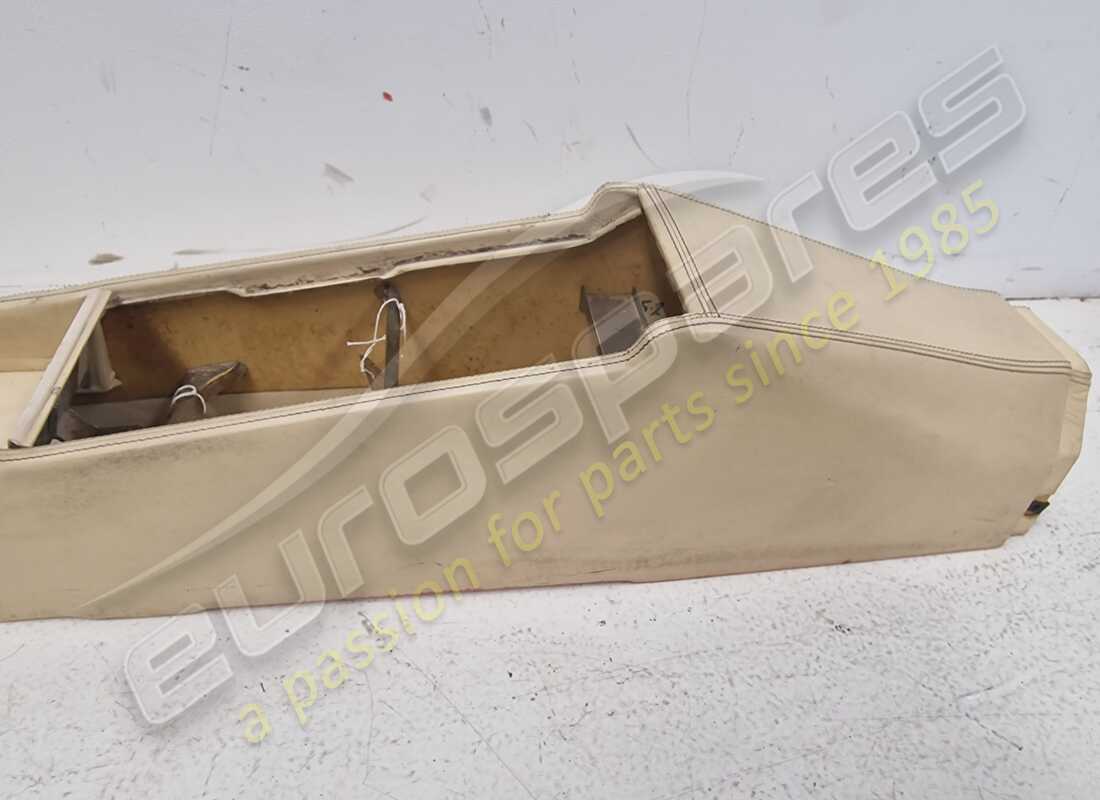 consola tapa túnel tapizada ferrari usada. número de pieza 645000.. (6)