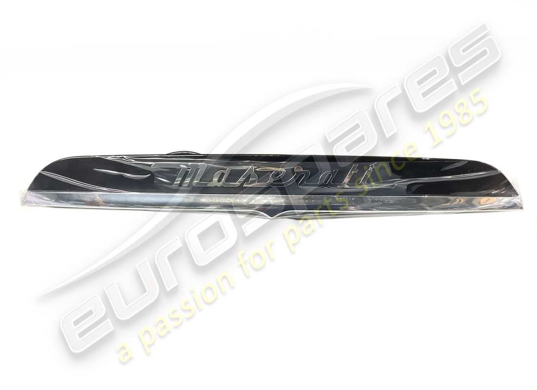 nuevo maserati compartimento exterior de equipaje, acabado nero. número de pieza 670017275 (1)