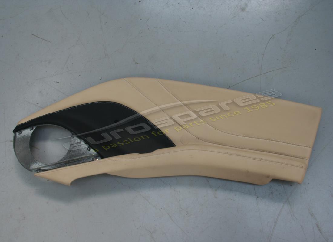 TARJETA DE PUERTA DERECHA Ferrari USADA. NÚMERO DE PIEZA 864552.. (1)