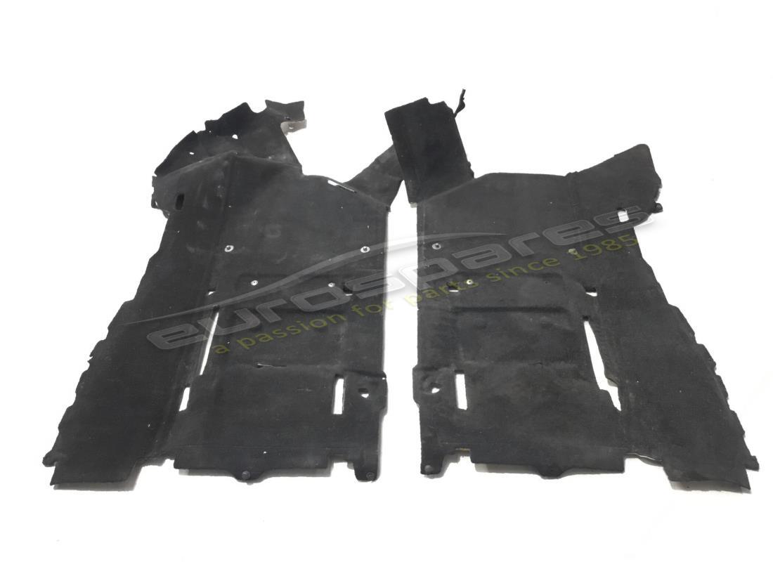 REVESTIMIENTO DE PISO Lamborghini USADO. NÚMERO DE PIEZA 4T2863109BQG8 (1)