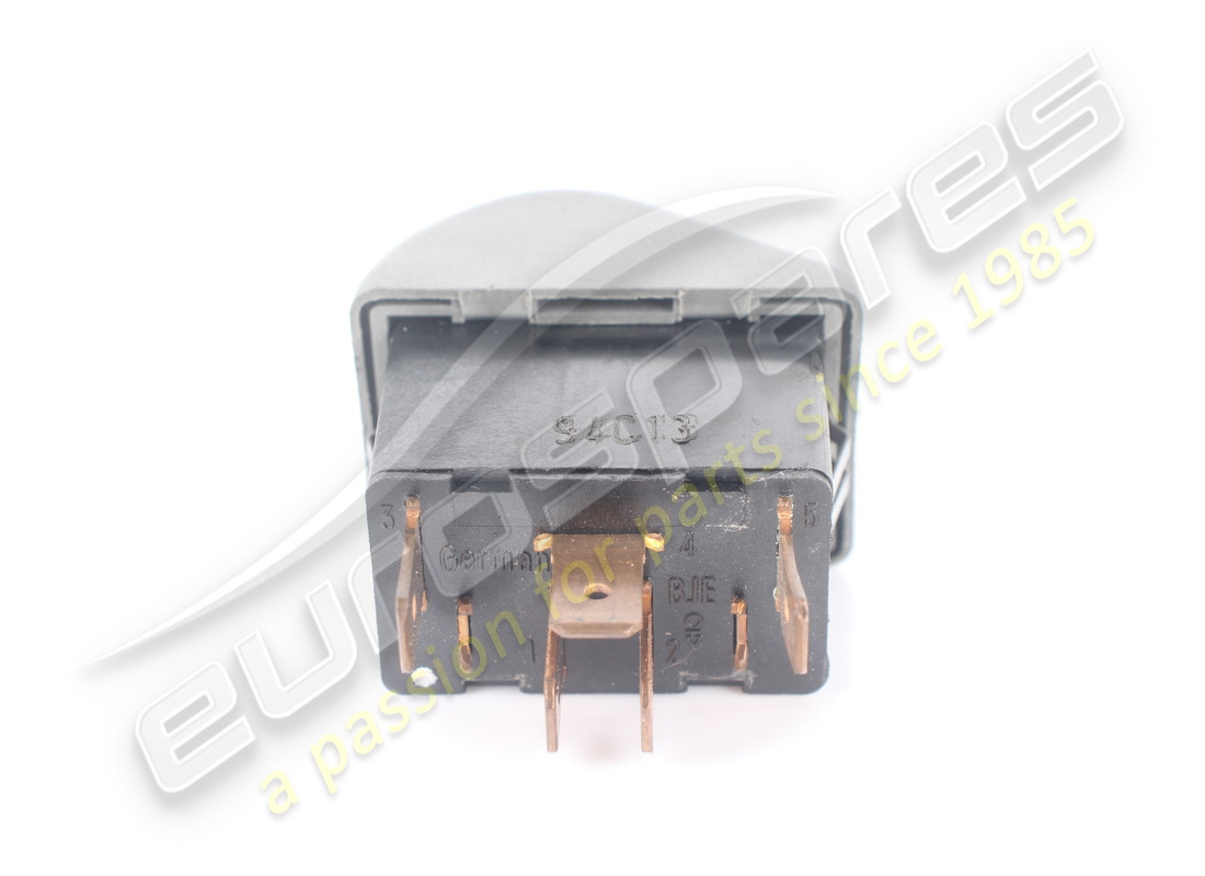 INTERRUPTOR FERRARI USADO. NÚMERO DE PARTE 165242 (4) interruptor ferrari usado. número de parte 165242 (4)