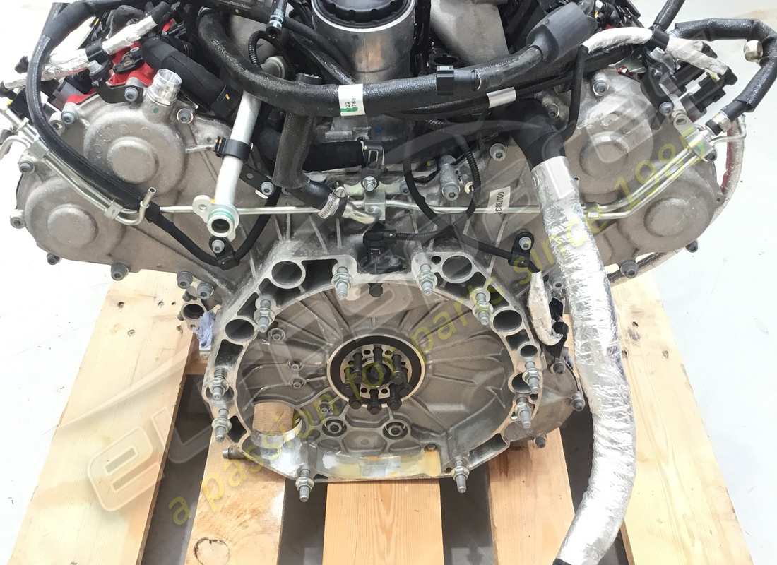 motor tributo usado ferrari. número de pieza 985000334 (2)
