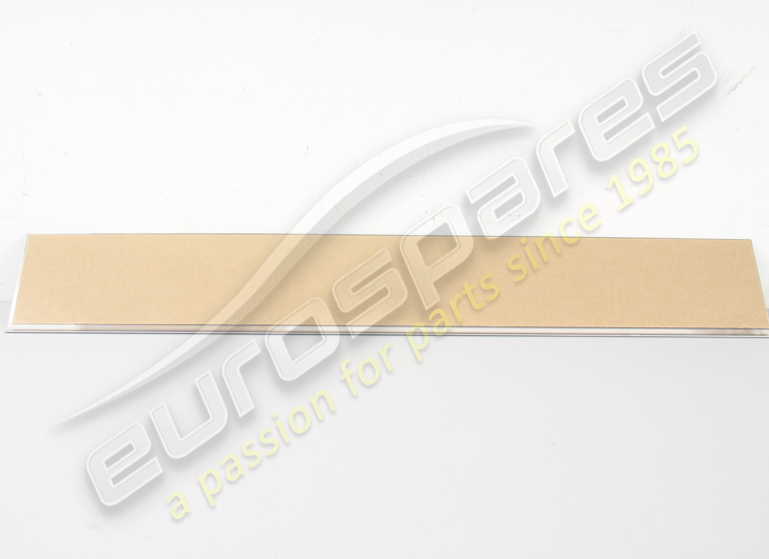NUEVA PLACA DE PROTECCIÓN DELANTERA MASERATI. NÚMERO DE PIEZA 66518500 (3) nueva placa de protección delantera maserati. número de pieza 66518500 (3)