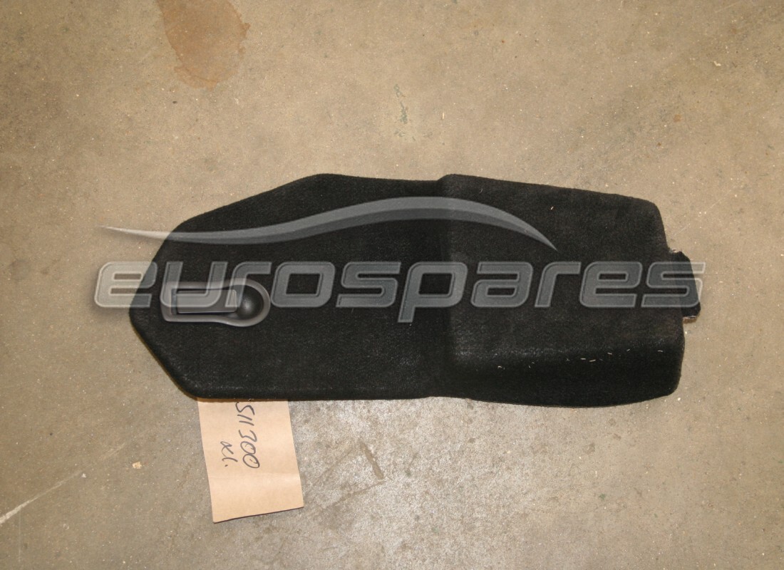 PUERTA DE INSPECCIÓN DE FUSIBLES Ferrari USADA. NÚMERO DE PARTE 68511300 (1)