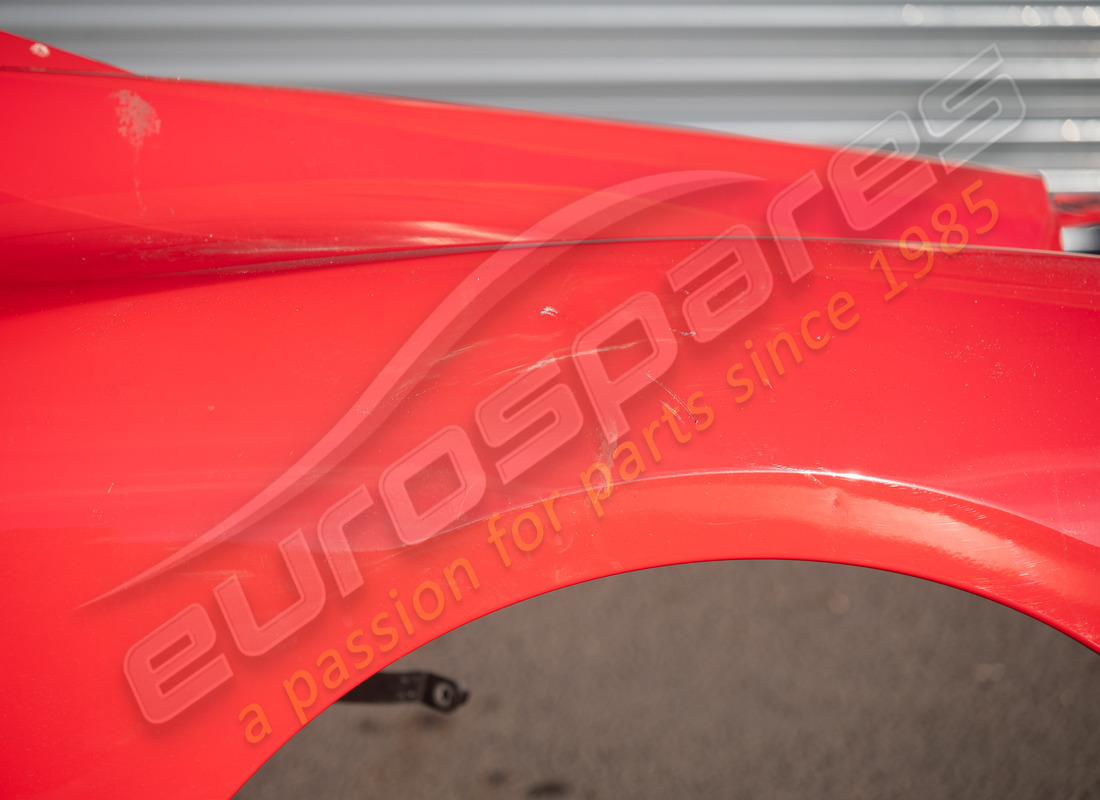 nuevo ferrari flanco izquierdo. número de parte 83816011 (2)