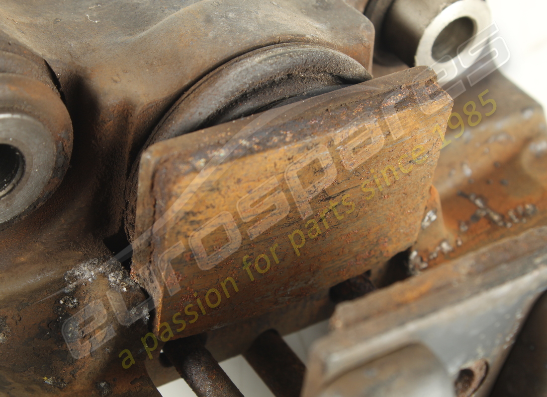 PINZA DE FRENO LAMBORGHINI USADA. NÚMERO DE PARTE 420615403B (6) pinza de freno lamborghini usada. número de parte 420615403b (6)