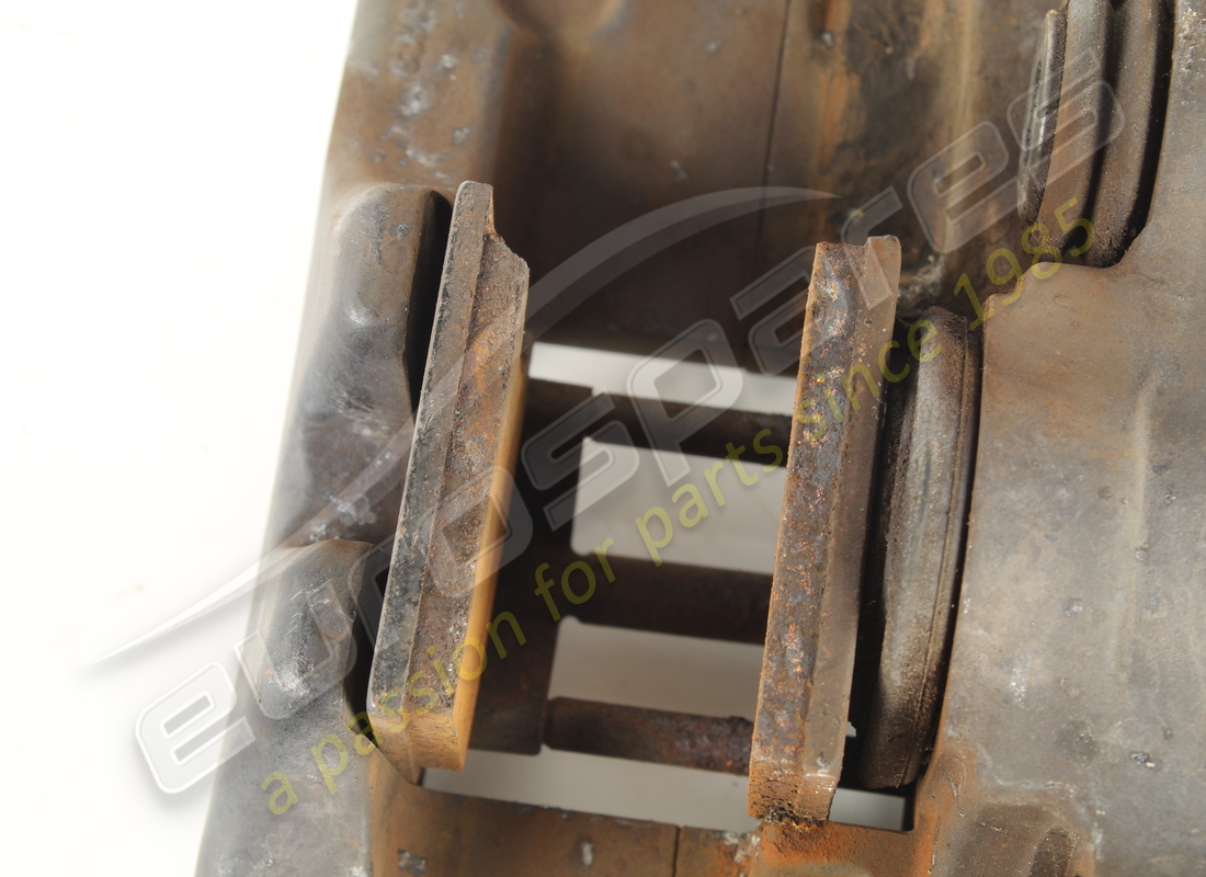 PINZA DE FRENO Lamborghini USADA. NÚMERO DE PARTE 420615403B (1)