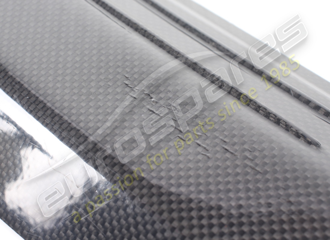 embellecedor umbral izquierdo ferrari usado -carbono-. número de parte 83888700 (10)