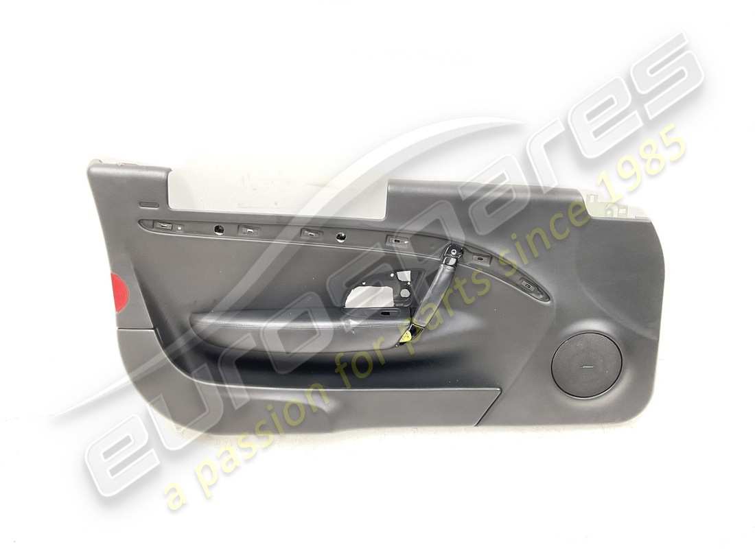 PANEL DE PUERTA IZQUIERDO COMPLETO Maserati USADO. NÚMERO DE PARTE 981601900 (1)