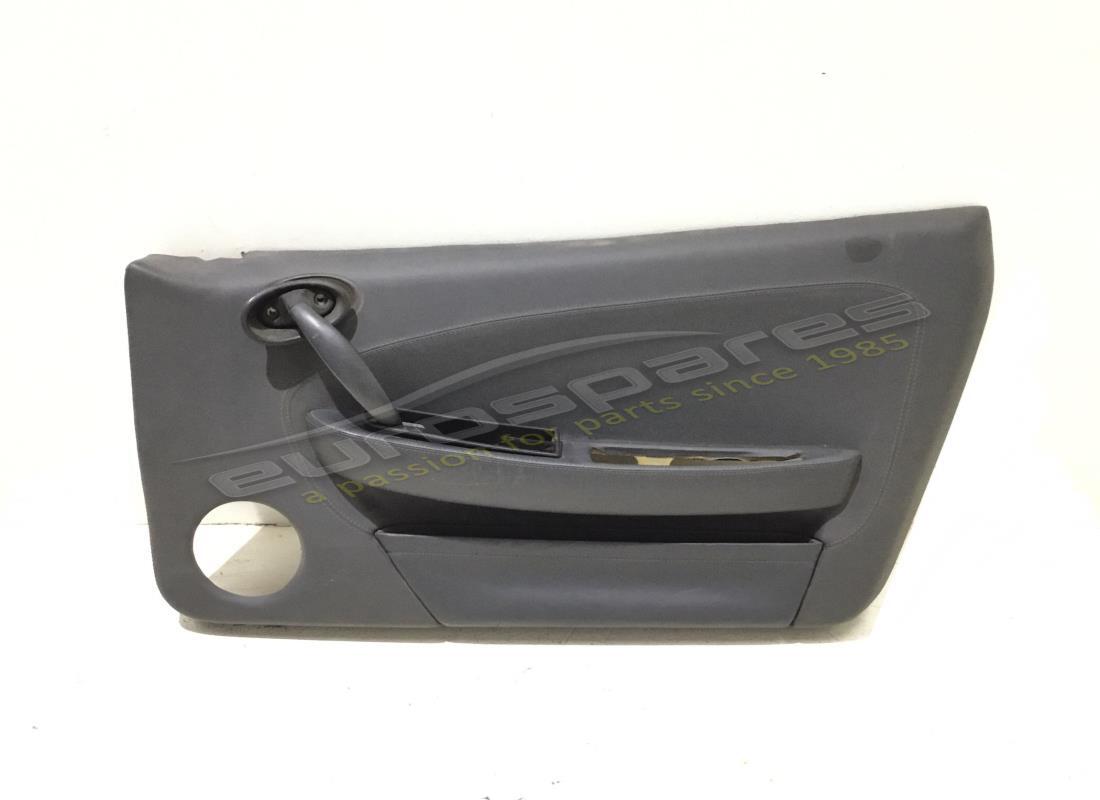 PANEL DE PUERTA CUBIERTO NEGRO RH Ferrari USADO. NÚMERO DE PARTE 68169312 (1)