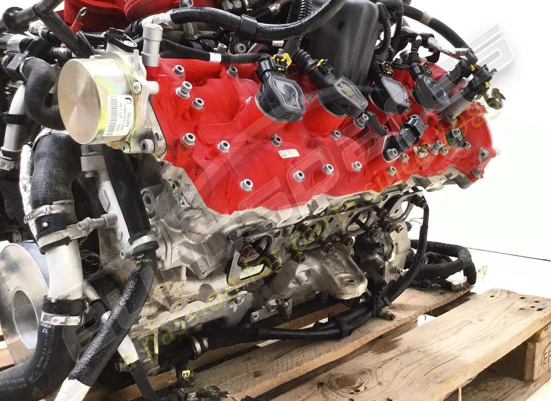motor ferrari 488 usado. número de parte 985000235 (8)