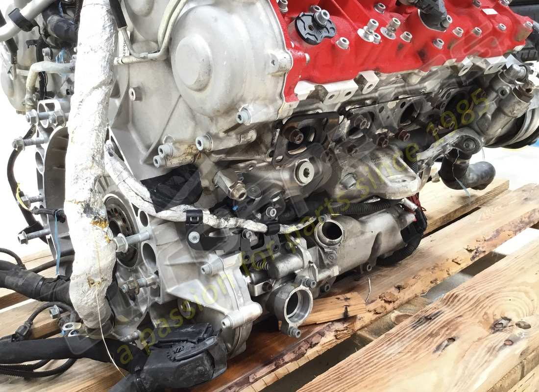 motor ferrari 488 usado. número de parte 985000235 (4)