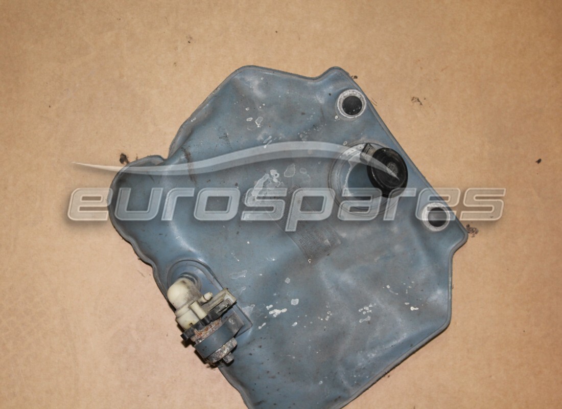 BOLSA DE LAVADO DE LIMPIAPARABRISAS Ferrari USADA. NÚMERO DE PARTE 40169904 (1)