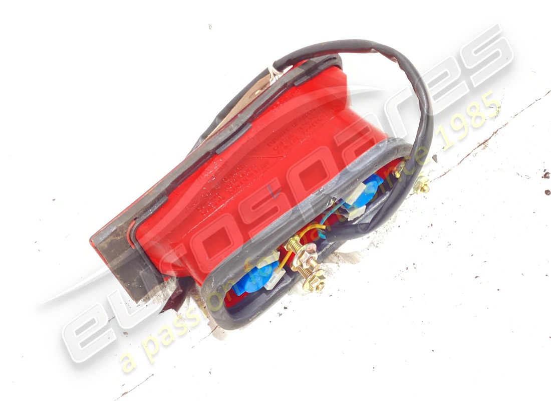 luz trasera izquierda móvil maserati usada 3983099. número de pieza 383100147 (3)