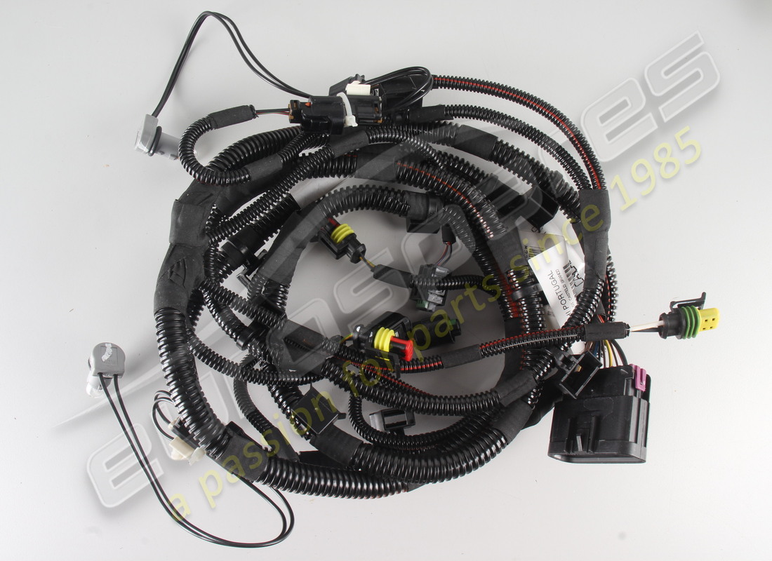 cable de parachoques trasero nuevo ferrari. número de pieza 317563 (1)