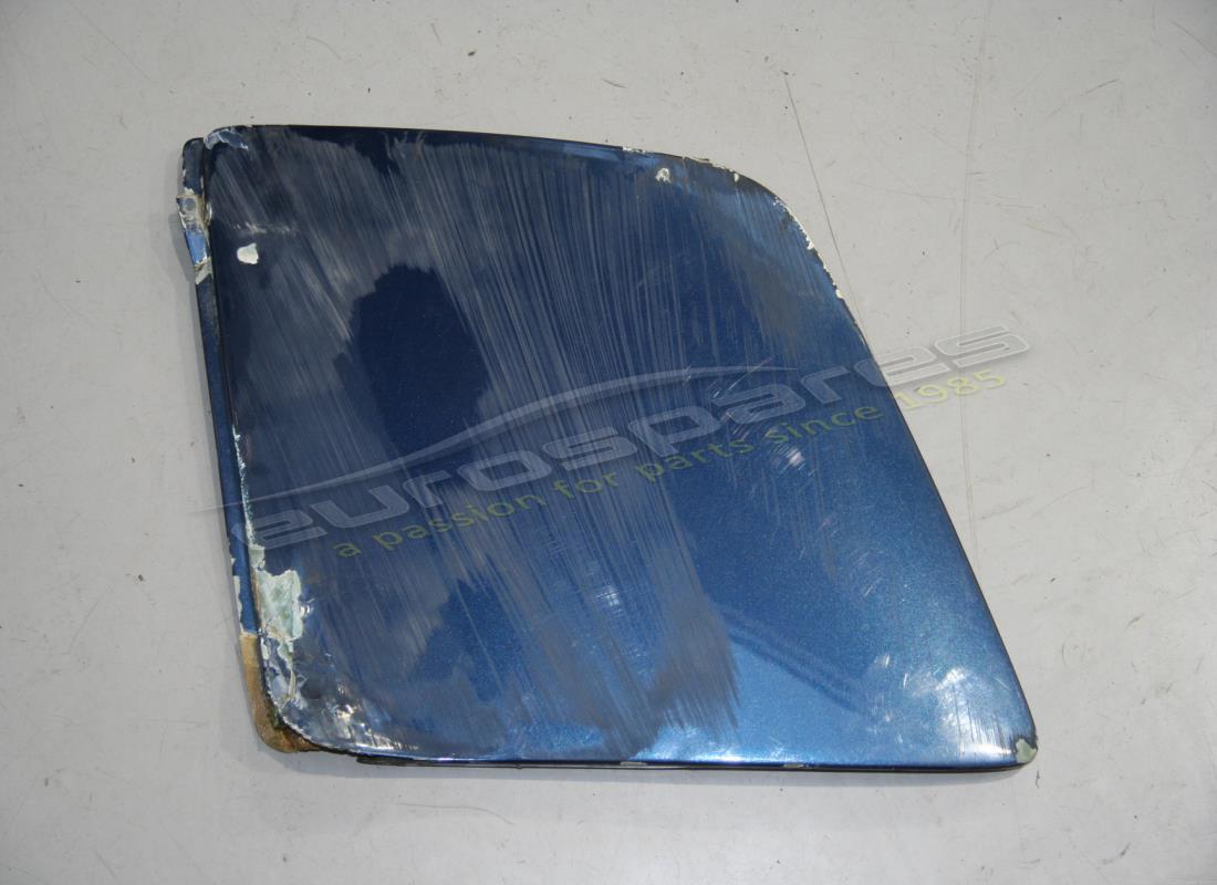 CUBIERTA DE FARO IZQUIERDA Ferrari USADA. NÚMERO DE PARTE 63135900 (1)