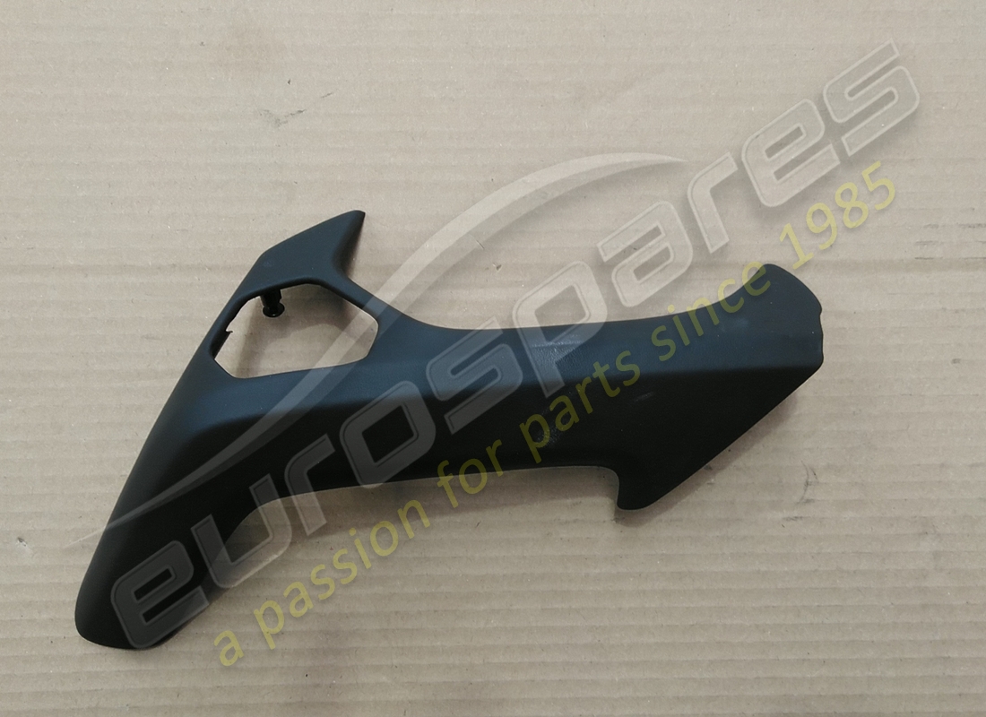 TIRADOR DE PUERTA Lamborghini USADO. NÚMERO DE PIEZA 4T2867152A (1)