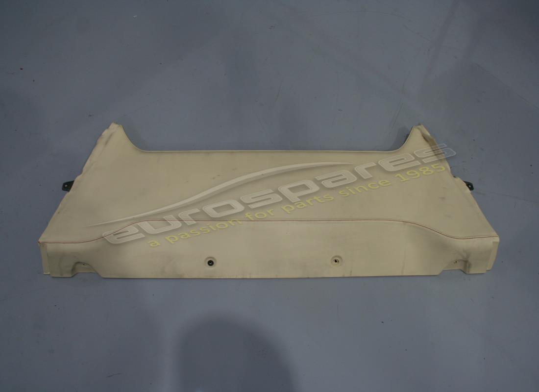 TAPA Ferrari USADA PARA MAMPARA DE LUNERA TRASERA. NÚMERO DE PIEZA 838748.. (1)