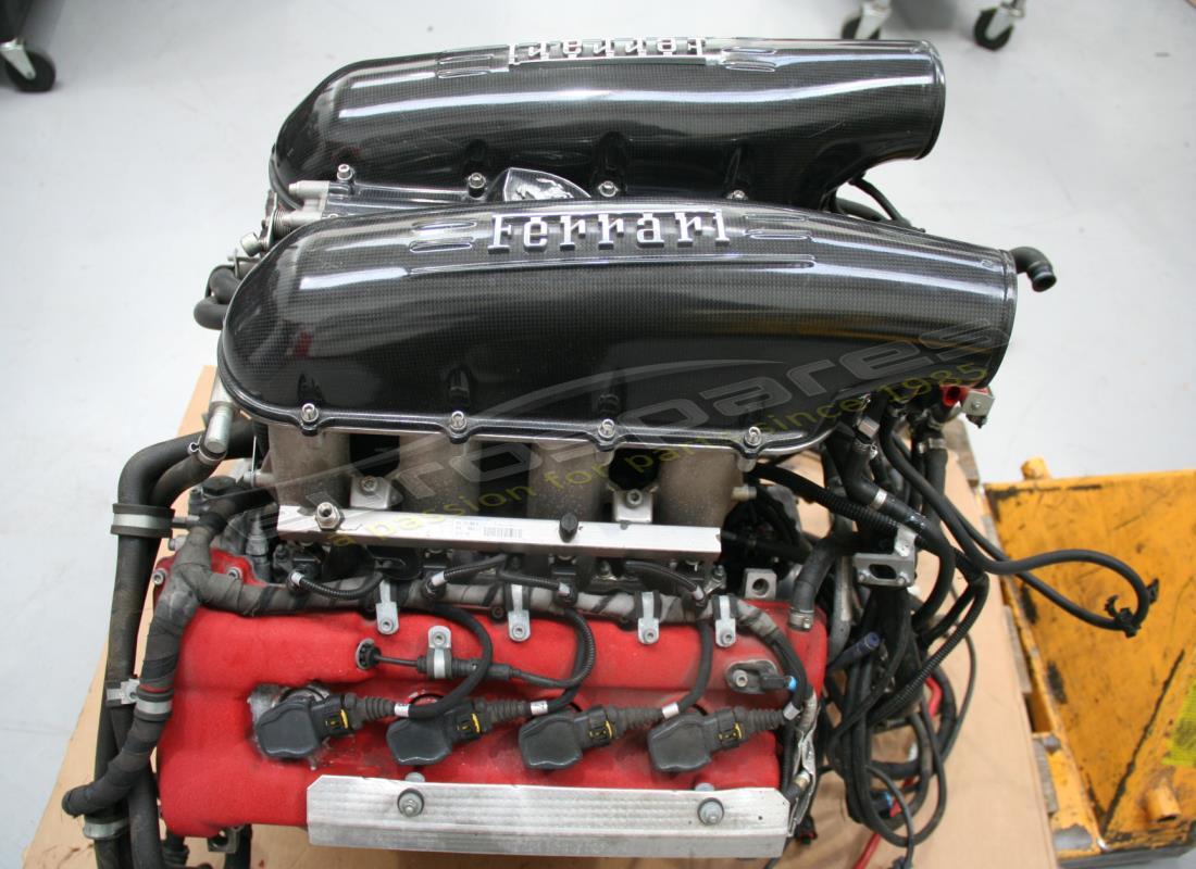 MOTOR SCUDERIA USADO Ferrari (F430). NÚMERO DE PIEZA 242596 (1)