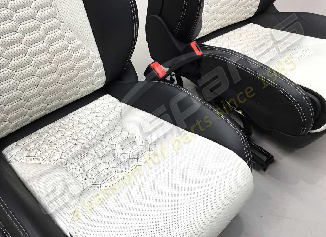 usado eurospares urus juego de asientos completo. número de pieza eap1227394 (5)