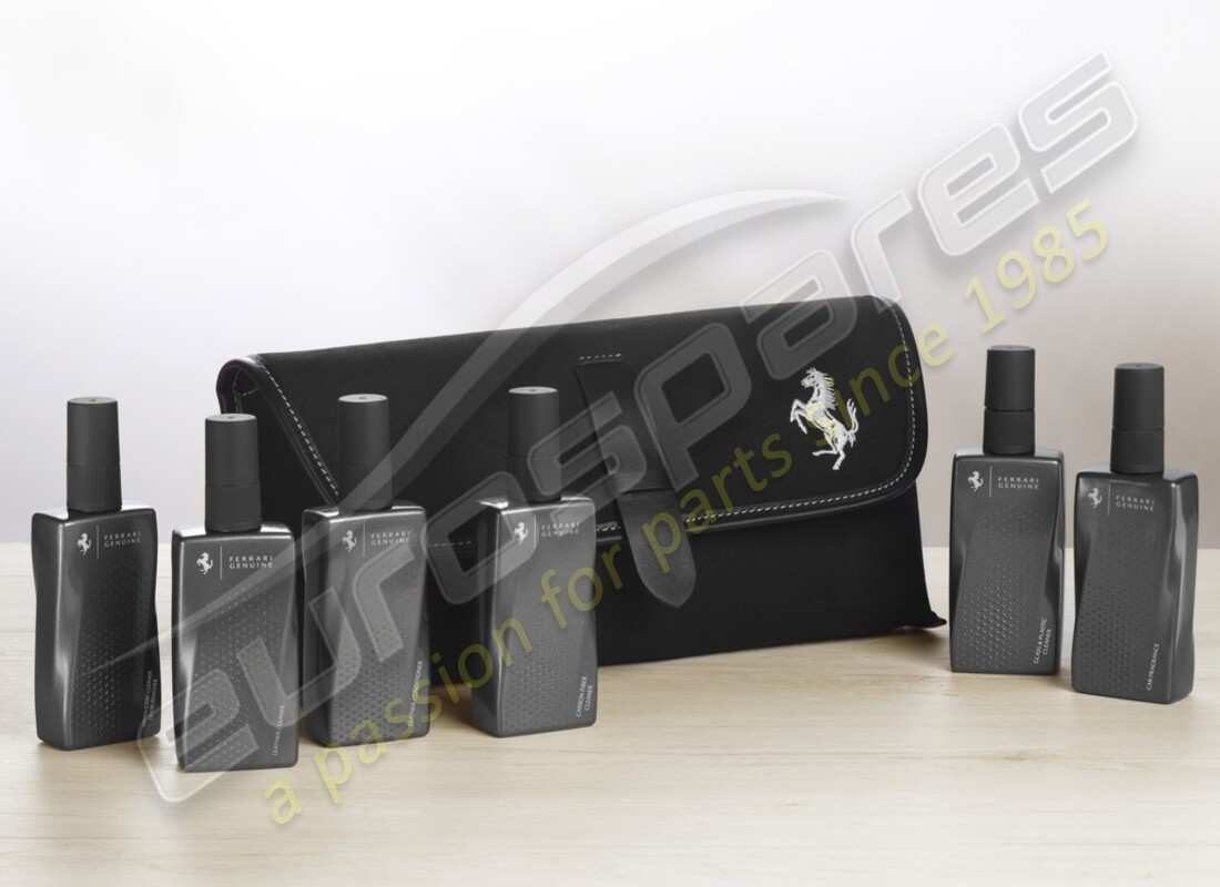 nuevo kit de limpieza interior ferrari cuidado del automóvil. número de pieza 70005131 (1)