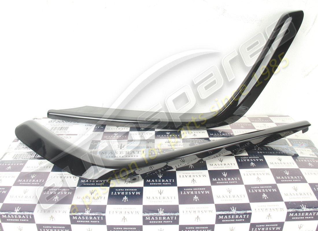 molduras de parachoques nuevas maserati. número de pieza 673008253 (1)