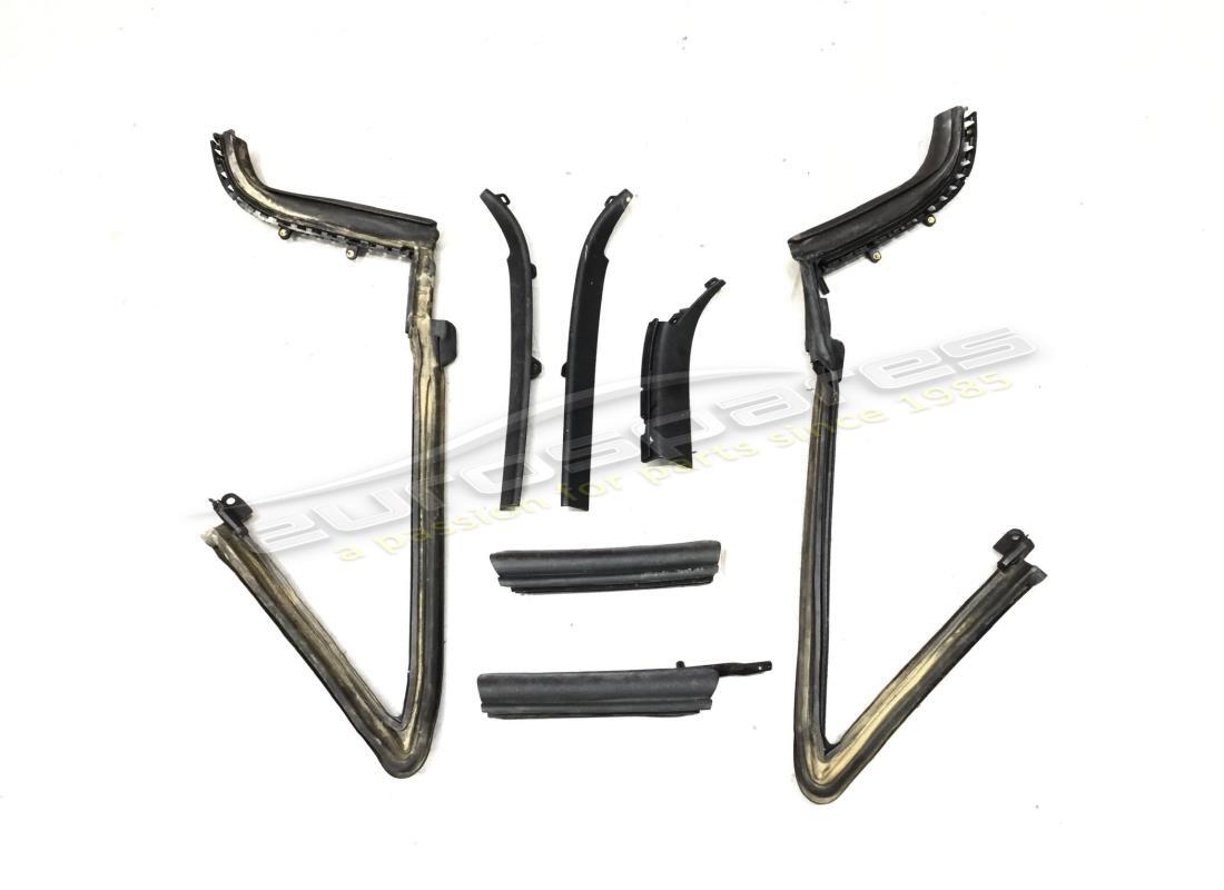 USADO Lamborghini KIT SELLADO TRASERO CON FIJACIÓN . NÚMERO DE PARTE 4T7845433 (1)