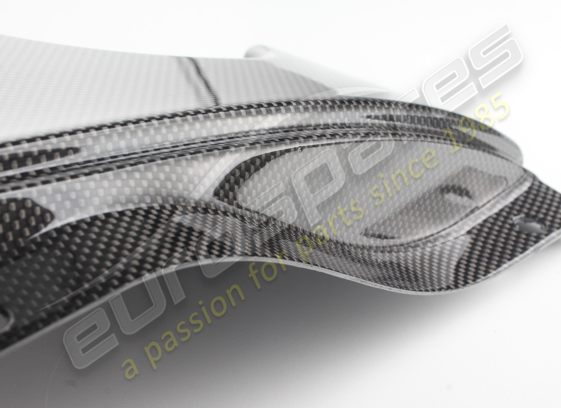 nueva moldura trasera ferrari. número de pieza 80869800 (6)
