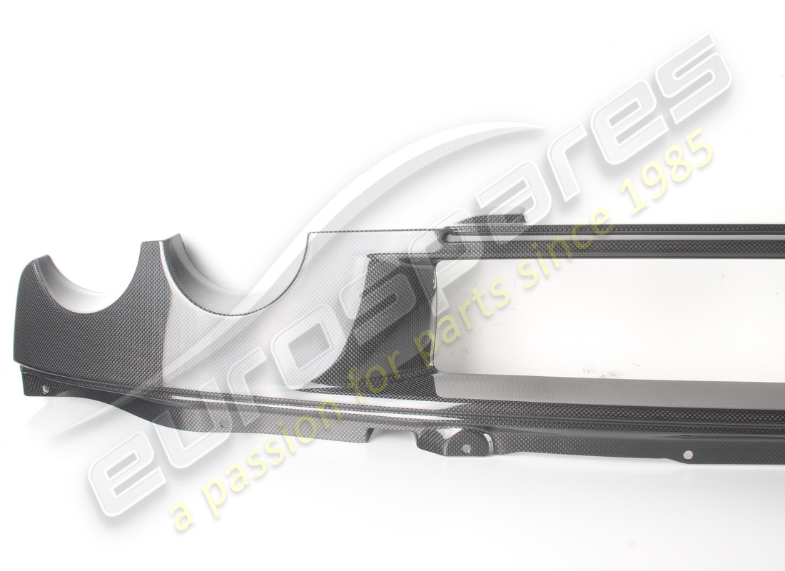nueva moldura trasera ferrari. número de pieza 80869800 (2)