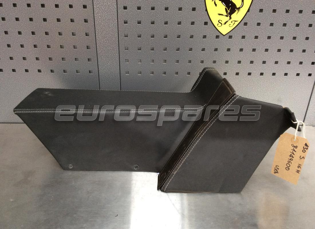TAPA PARTE DELANTERA DE CONSOLA CENTRAL Ferrari USADA. NÚMERO DE PARTE 81149600 (1)